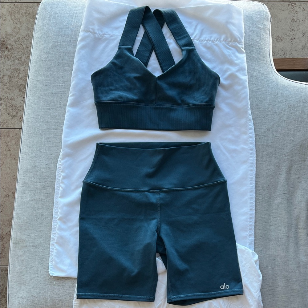 ALO Yoga Emulate Bra and 7” High-Waist Biker Short in Deep Jade